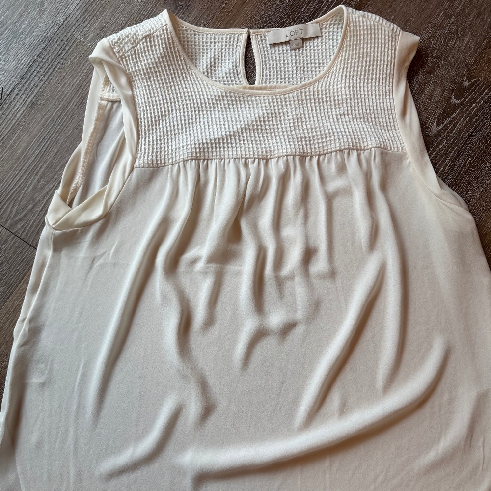 Loft Women’s Sleeveless Blouse